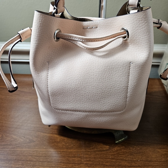 New Without Tags Coach Derby Light Pink Bucket Drawstring Cross Body Bag - Picture 7 of 11